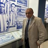 Ben Barek, en una fotografía reciente en el museo del Málaga en La Rosaleda.