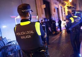 Detenido en Málaga capital por intentar estrangular a su mujer