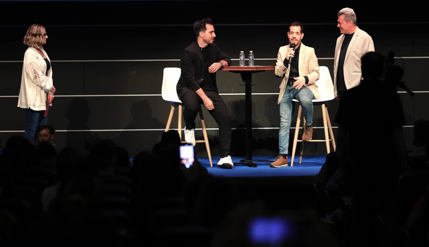 Javier Castillo presenta &#039;La grieta del silencio&#039; en el Aula de Cultura de SUR