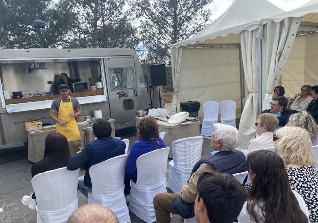 A lo largo del fin de semana, habrá varios talleres, como el de queso de cabra payoya.