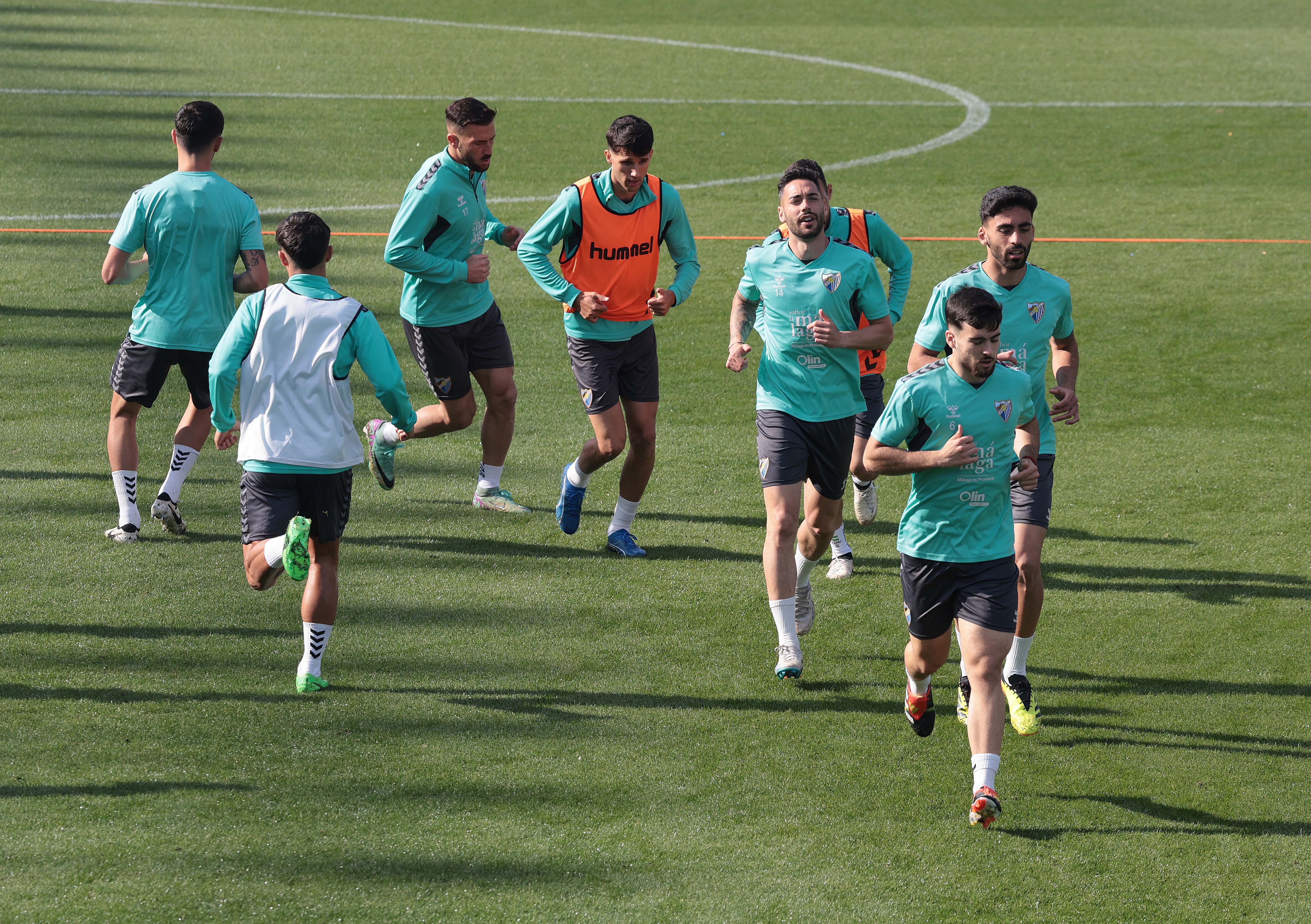 Imagen de un entrenamiento reciente del Málaga en La Rosaleda.