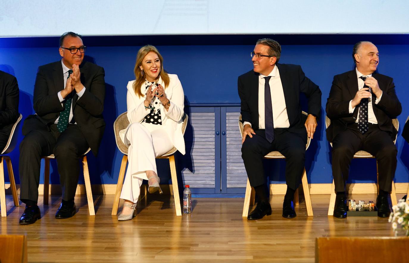 Reconocidos en la gala: Ana María Sánchez Tejeda, primera mujer decana de la Facultad; Guillermina Martín Reyes, primera mujer catedrática de la UMA; Sergio Corral Delgado, director de la Fundación Unicaja; Juan Ignacio Zafra Becerra, director territorial de CaixaBank en Andalucía; Daniel Pastor Vega, promotor de la Fundación «Daniel Pastor»; Antonio Suárez Chamorro, artista plástico, Carolina España Reina, consejera de Economía, Hacienda y Fondos Europeos. Arturo Bernal Bergua. Consejero de Turismo, Cultura y Deporte; Alberto Garzón Espinosa, ha sido ministro de Consumo y coordinador de IU. Isidro Rubiales Gil, consejero delegado de Unicaja Banco; José Manuel Rando Cano, Comisario jefe de Marbella; Rafael Pérez Peña, decano del Cuerpo Consular y es Cónsul de Portugal; Teresa Dabán Sánchez, representante residente del FMI en Nepal; Fernando Hardasmal Barrera, vicepresidente de DEKRA.