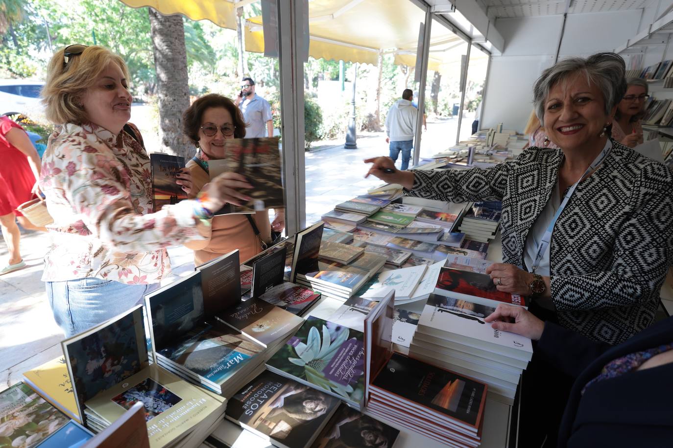 53 edición de la Feria del Libro en el Paseo del Parque