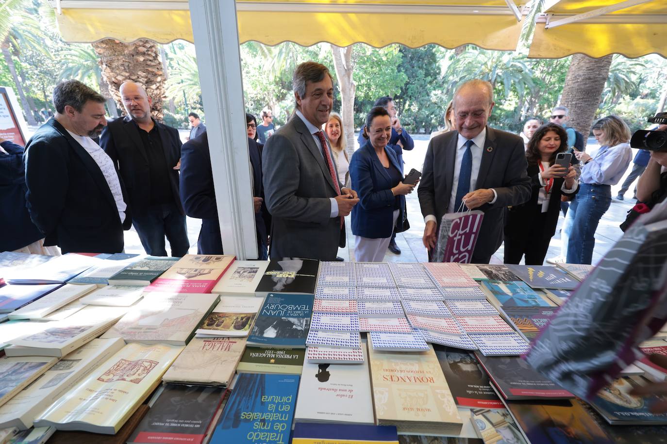 53 edición de la Feria del Libro en el Paseo del Parque