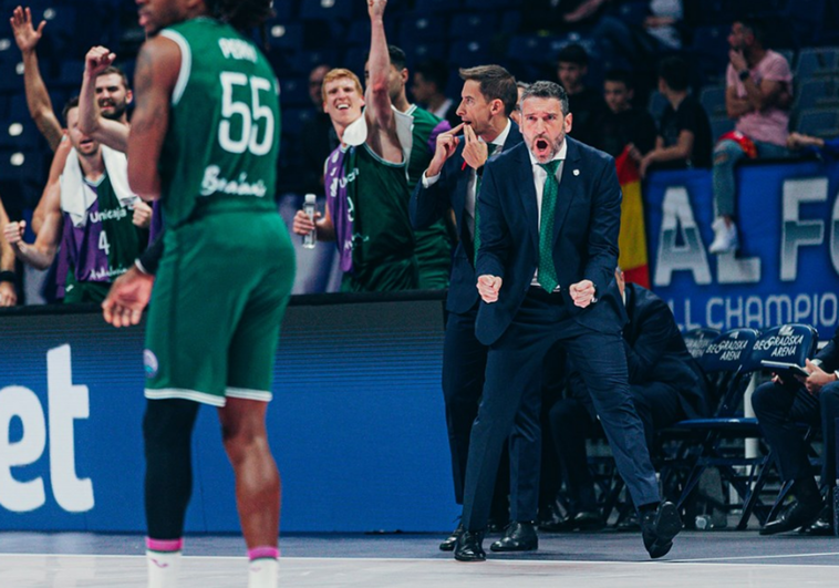 Ibon Navarro, en un gesto triunfal durante la semifinal ante el UCAM Murcia del viernes en Belgrado.