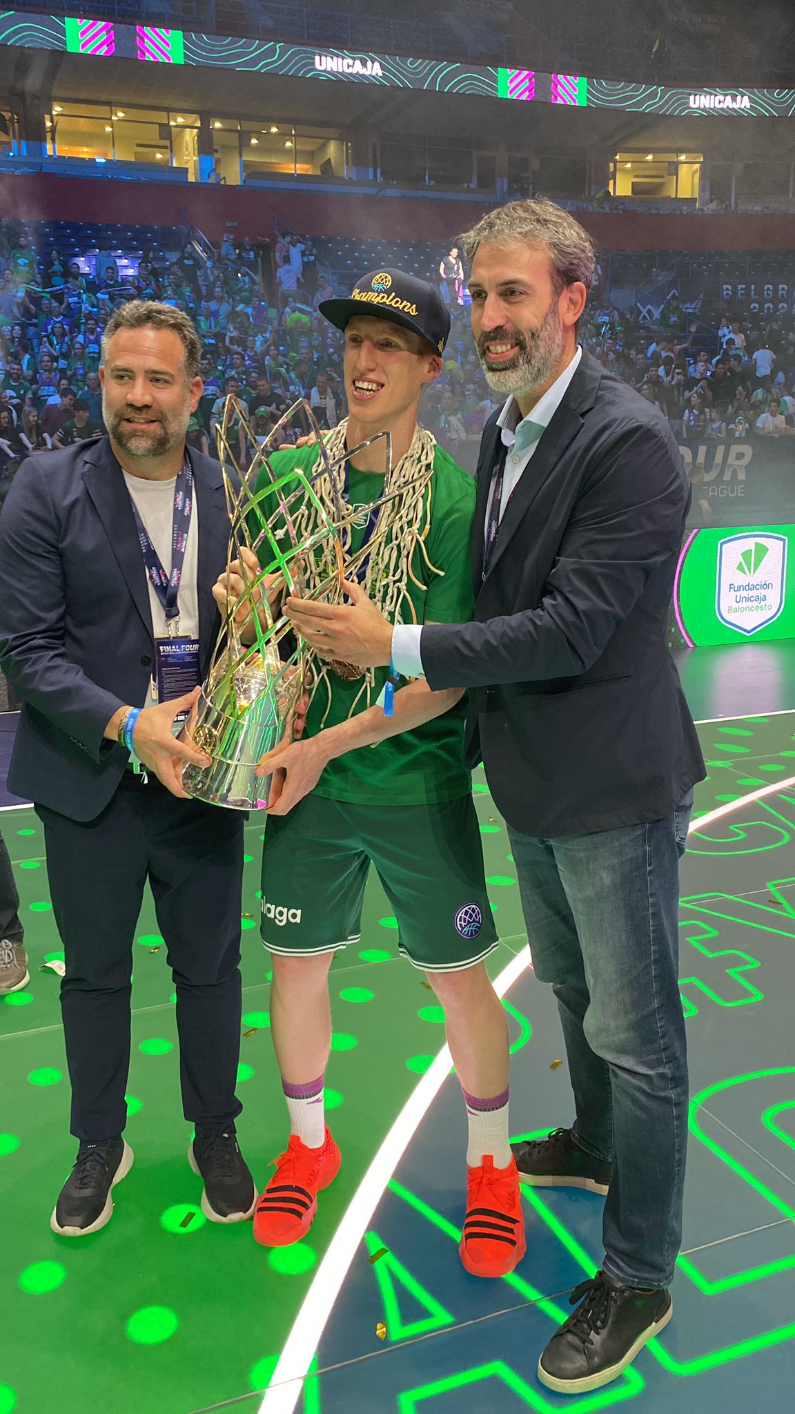 La final de la Basketball Champions League entre el Tenerife y el Unicaja, en imágenes