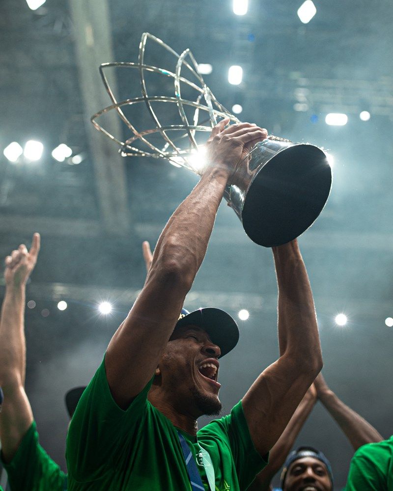 La final de la Basketball Champions League entre el Tenerife y el Unicaja, en imágenes