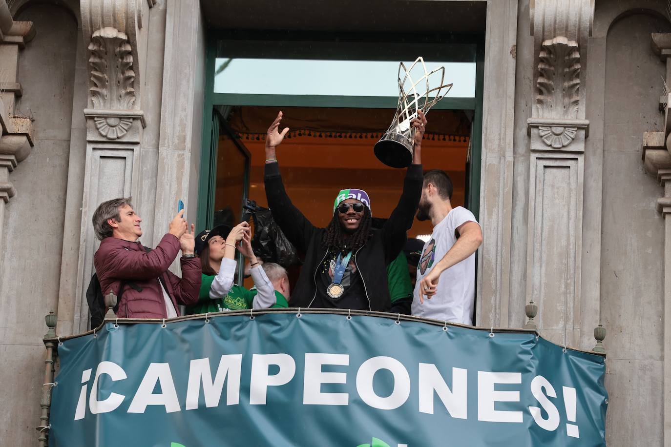 El Unicaja celebra el título de la Champions League en Málaga