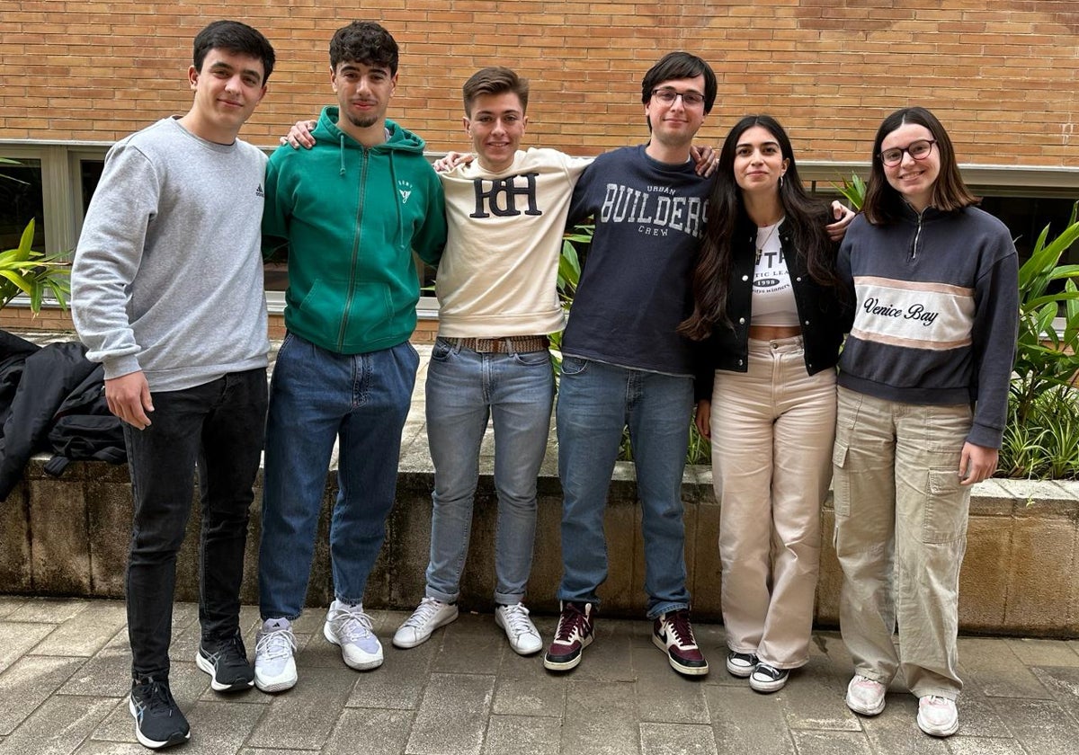 El equipo de estudiantes que ha llegado a la final de Vodafone Campus Lab.