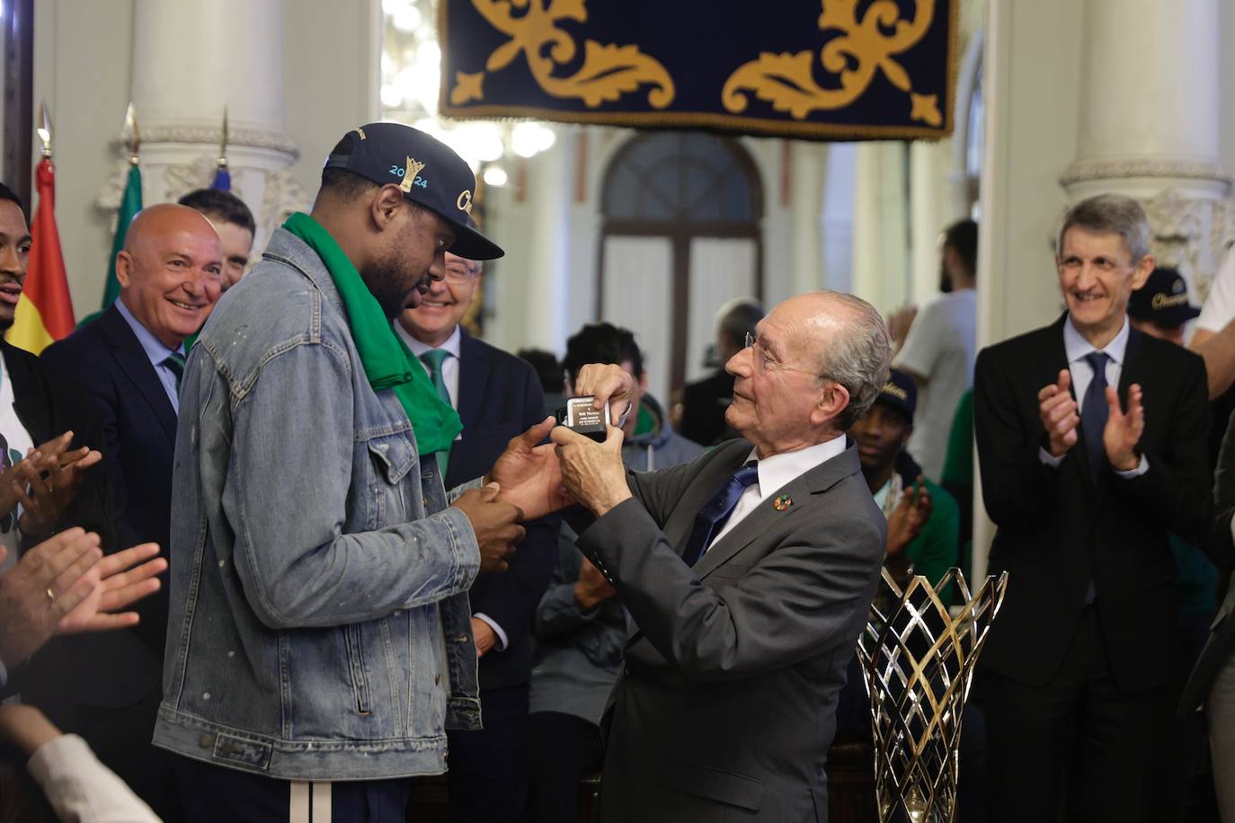 El Unicaja celebra el título de la Champions League en Málaga