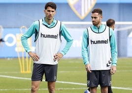 Juanpe y Juan Hernández , juntos en un entrenamiento del Málaga esta temporada.