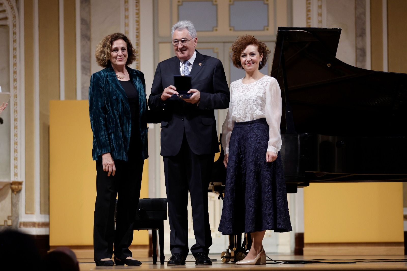 El Ateneo de Málaga entrega sus Medallas de Oro