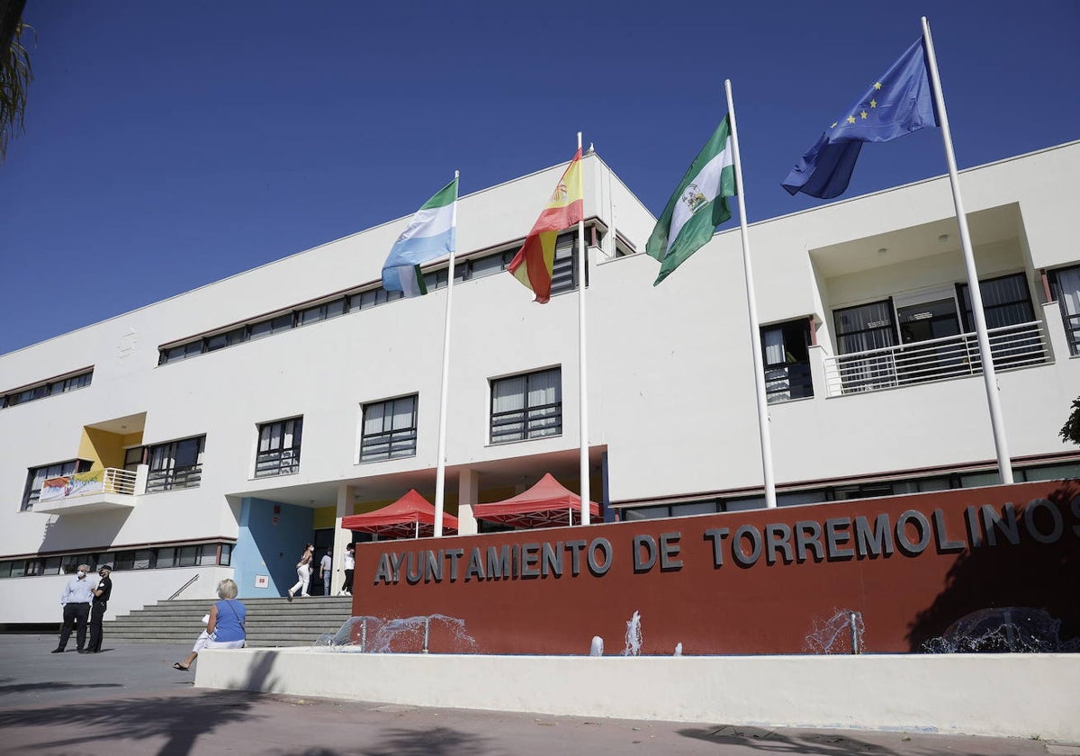 Fachada del Ayuntamiento de Torremolinos.