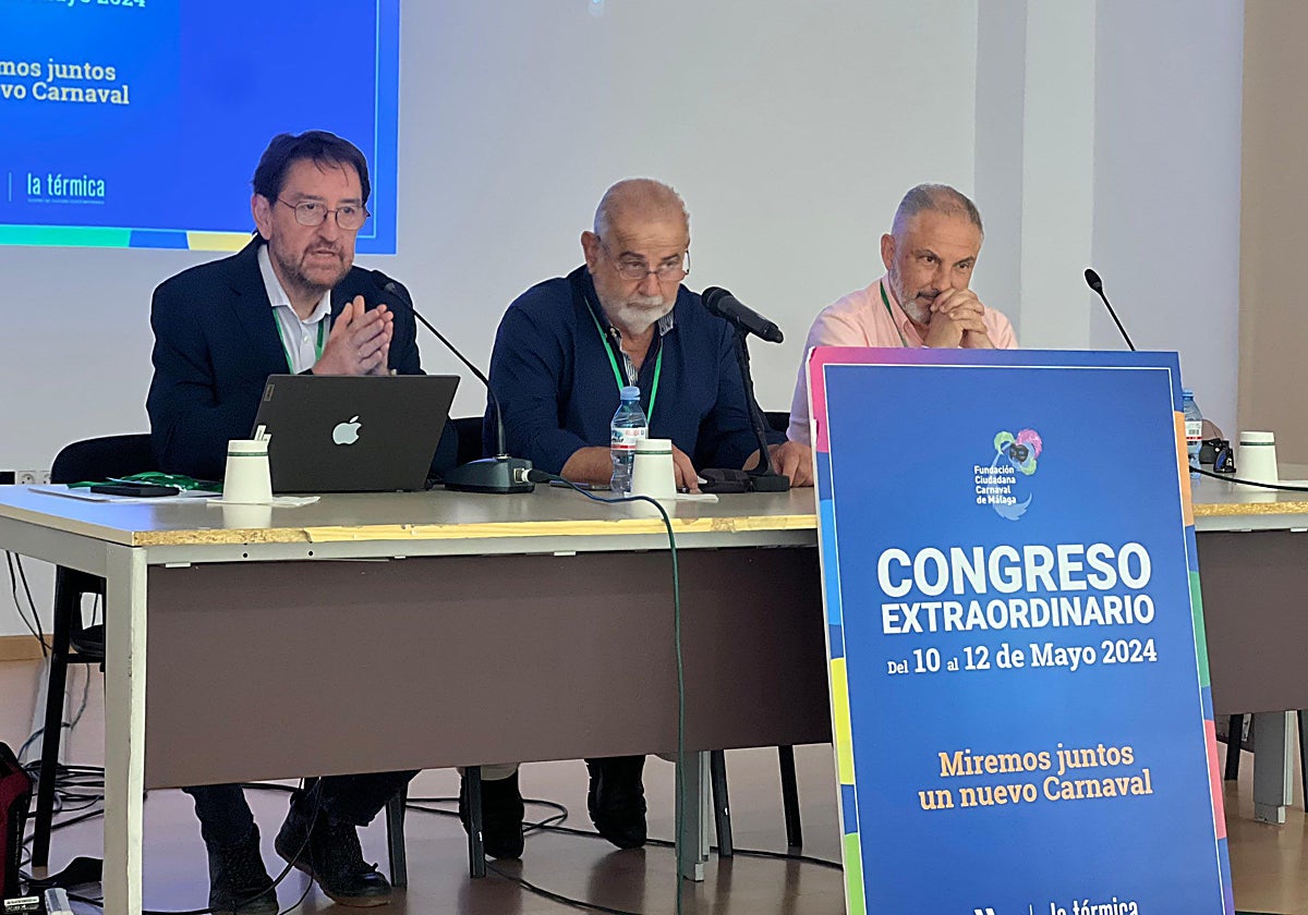 Pepelu Ramos, Diego Flores y José Enrique de la Rubia, durante la inauguración del congreso.