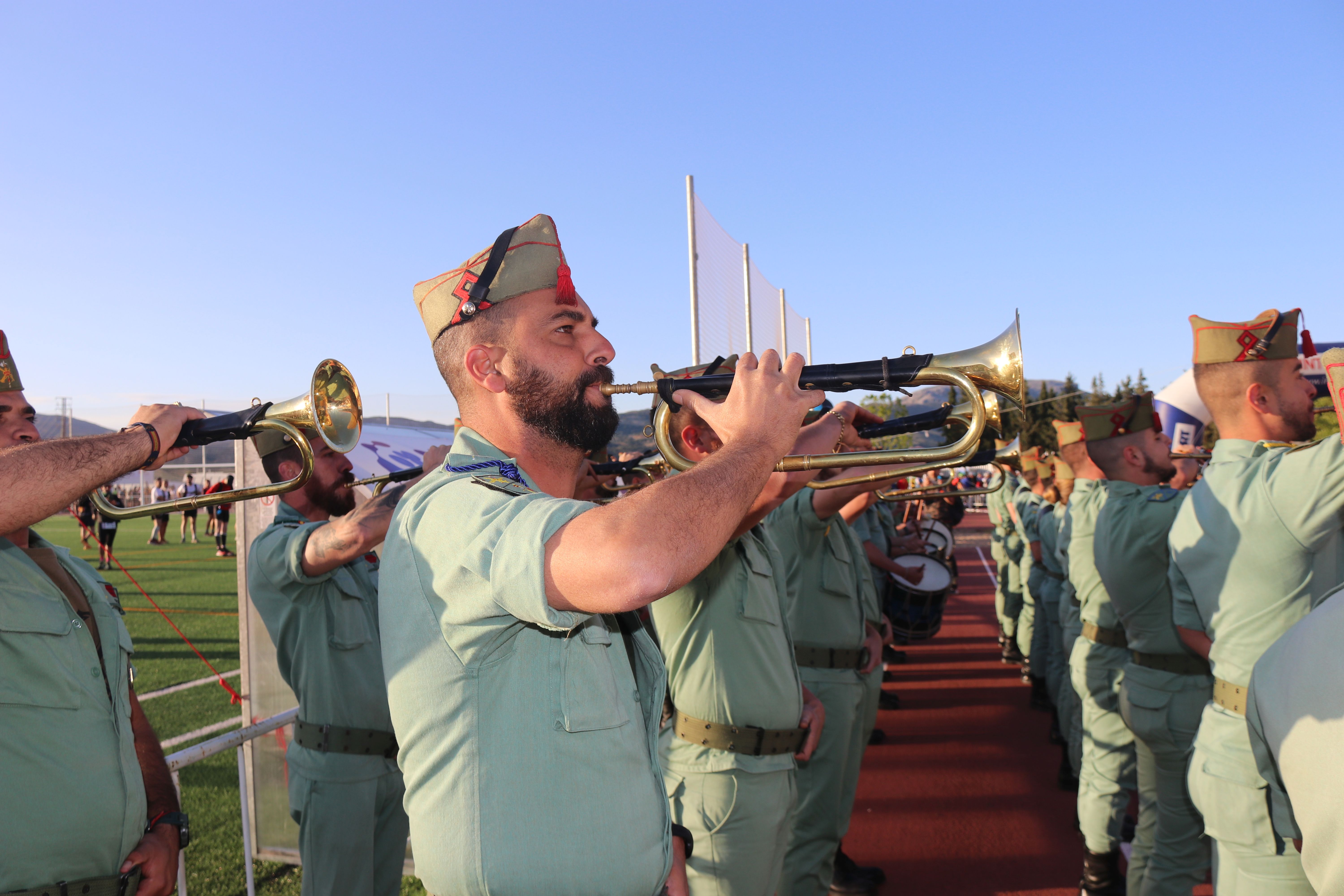 La carrera de los 101 kilómetros de la Legión en Ronda, en imágenes