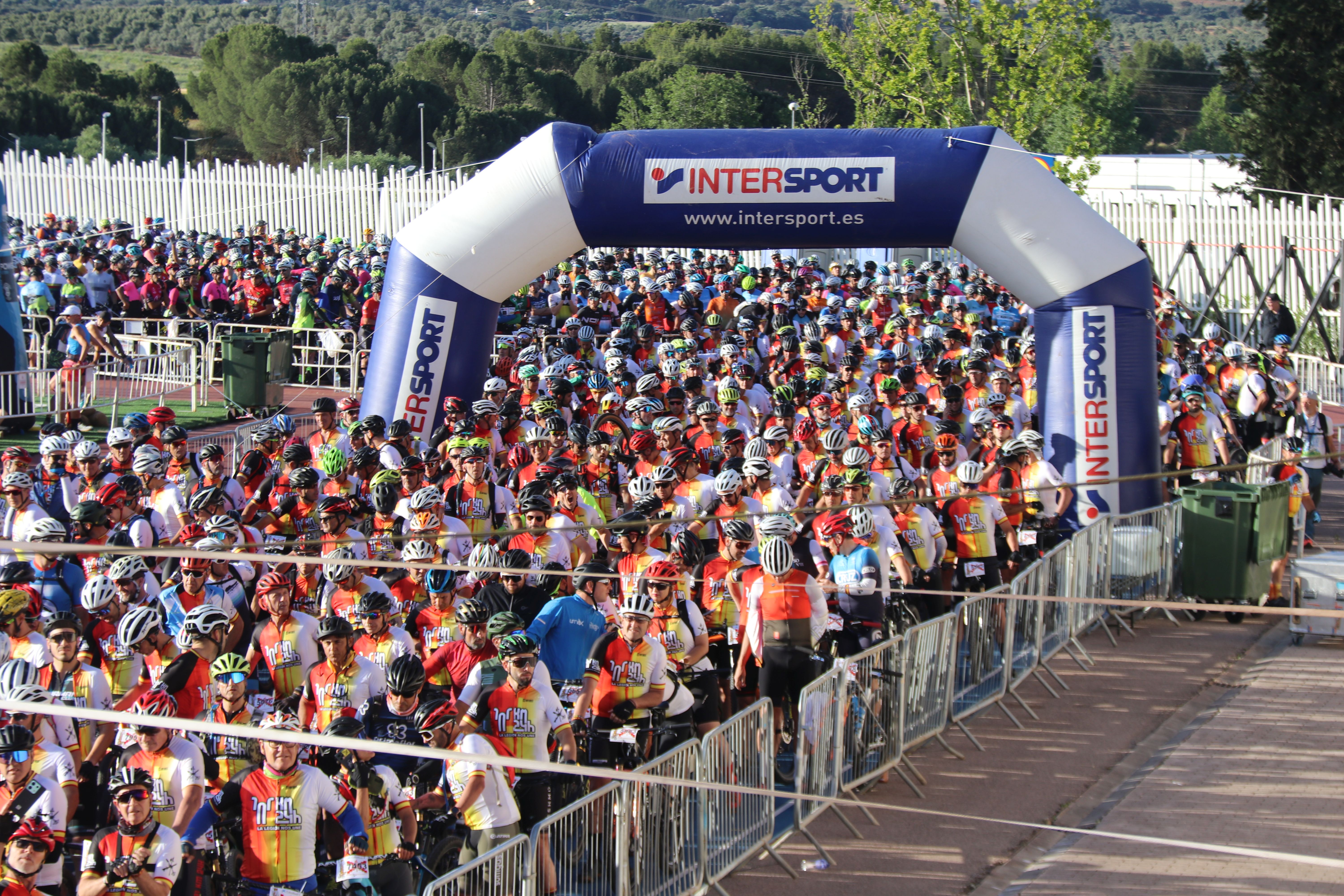 La carrera de los 101 kilómetros de la Legión en Ronda, en imágenes