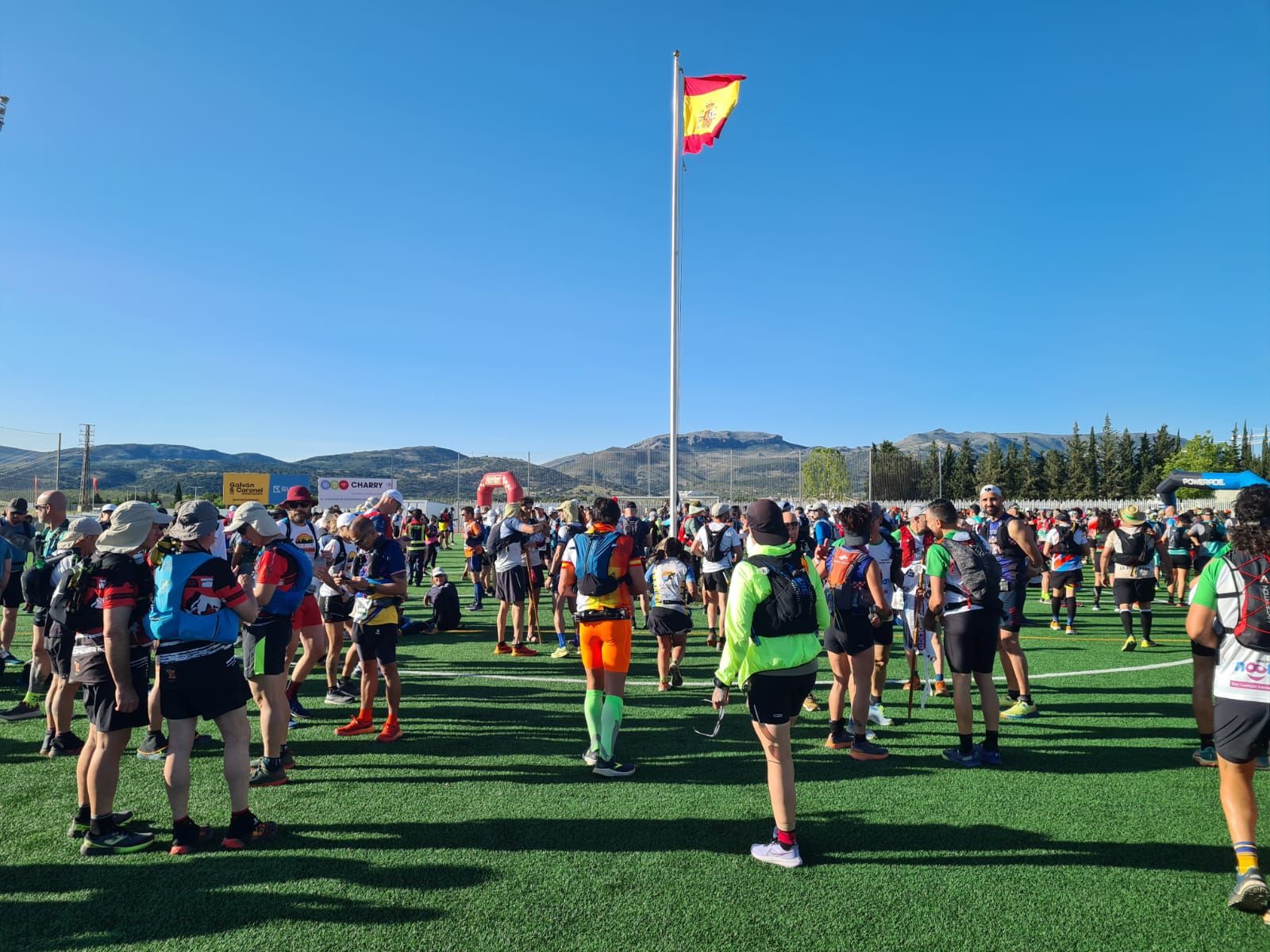 La carrera de los 101 kilómetros de la Legión en Ronda, en imágenes