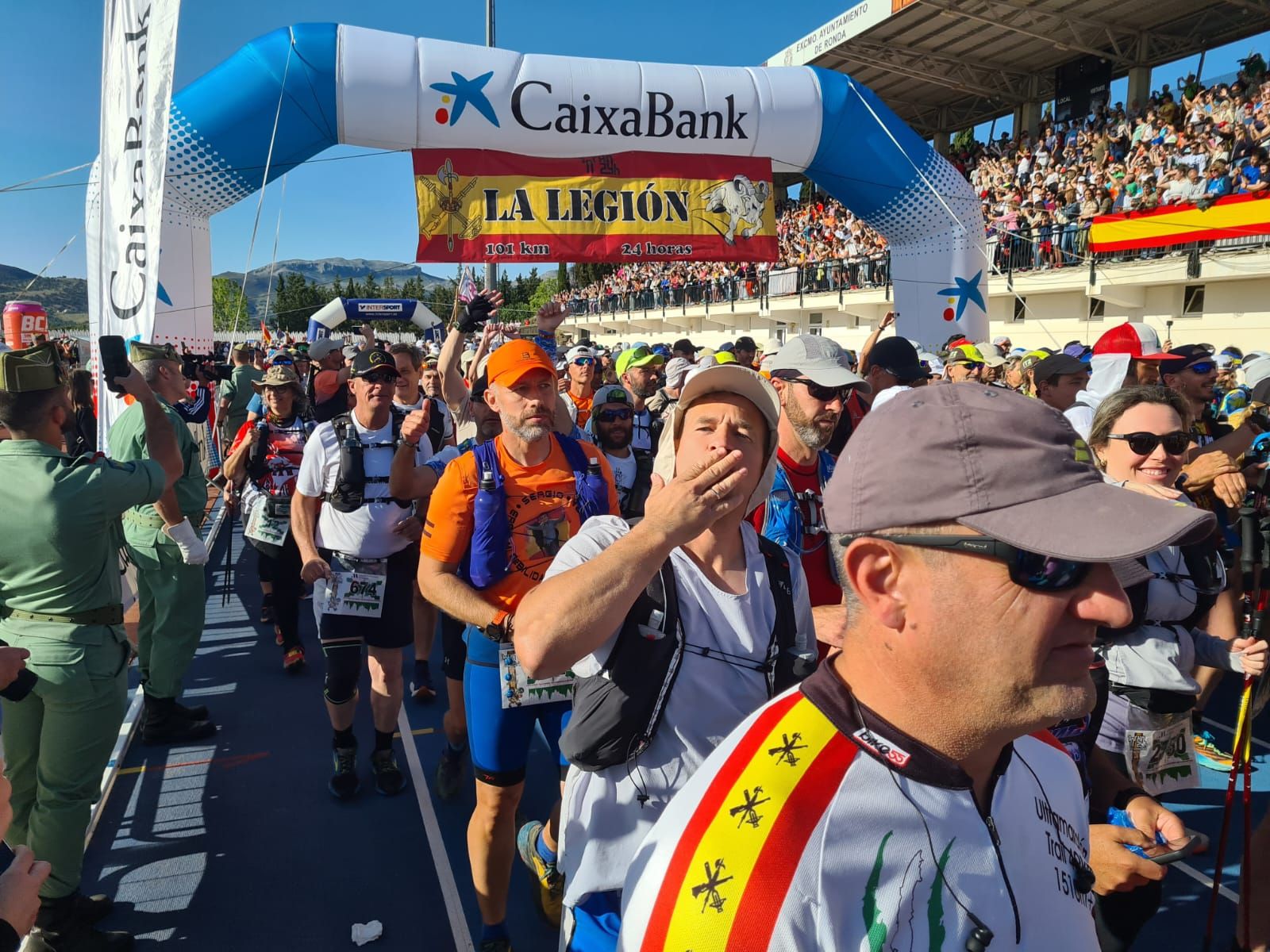 La carrera de los 101 kilómetros de la Legión en Ronda, en imágenes