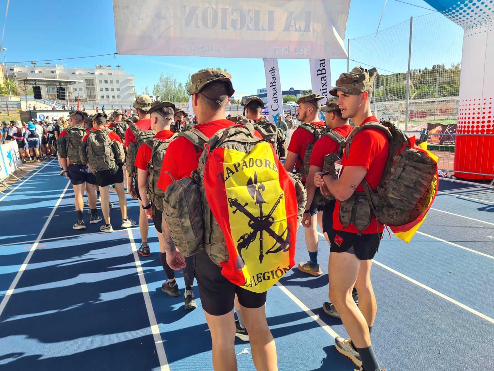 La carrera de los 101 kilómetros de la Legión en Ronda, en imágenes