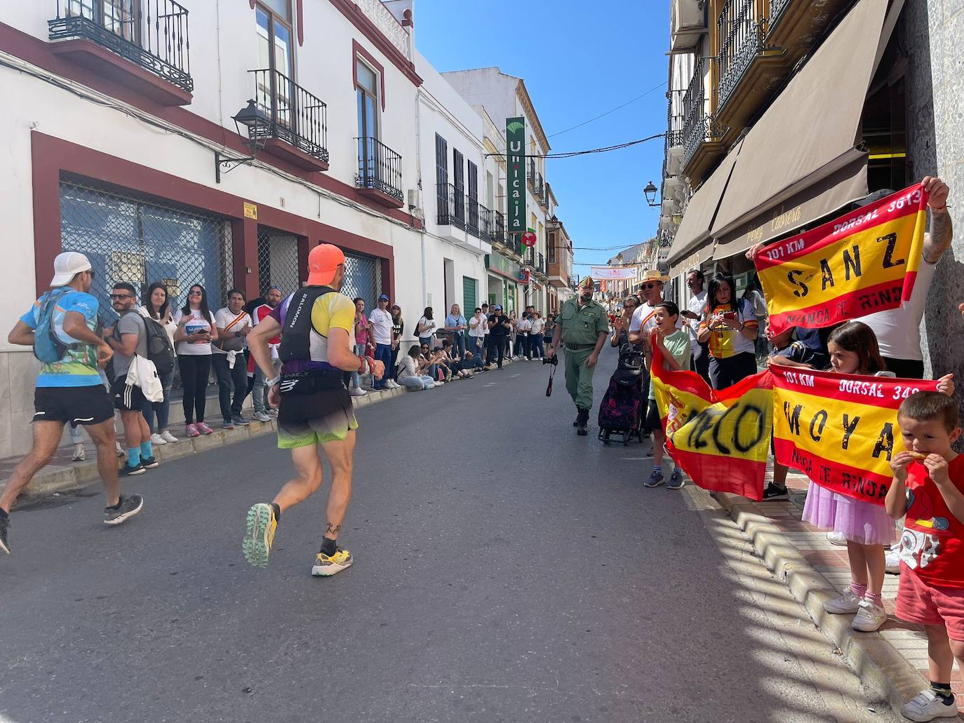 La carrera de los 101 kilómetros de la Legión en Ronda, en imágenes