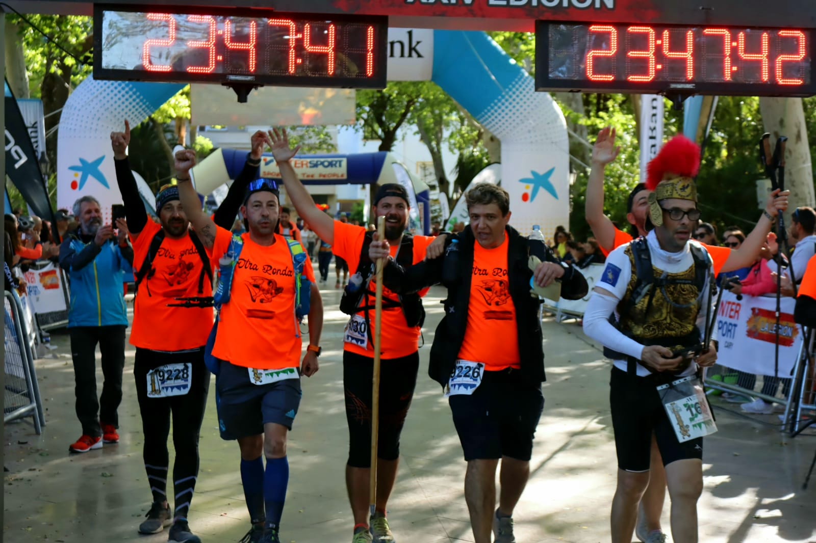 La carrera de los 101 kilómetros de la Legión en Ronda, en imágenes