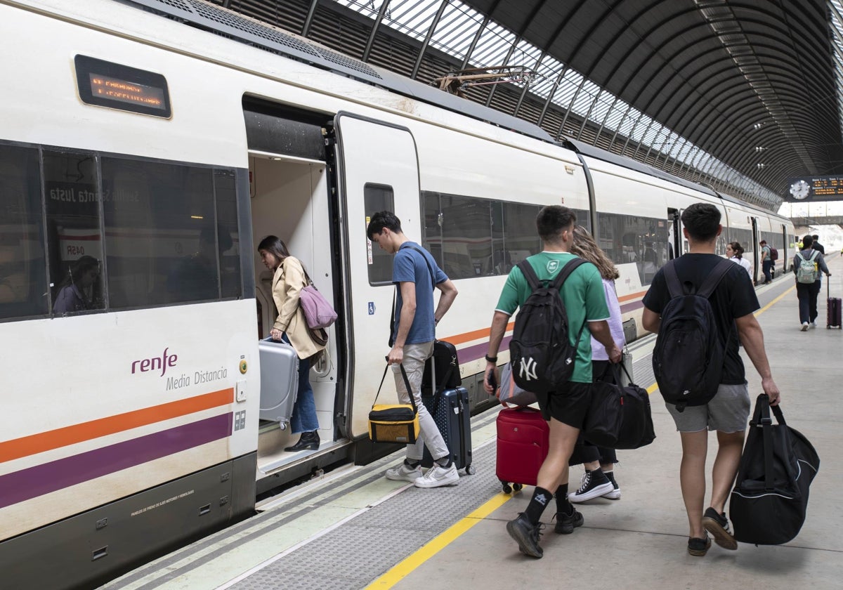 Tren de Media Distancia de Renfe.