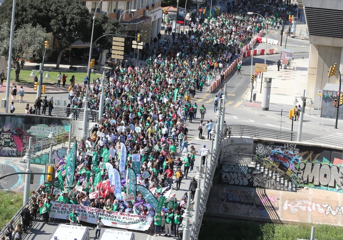 Manifestantes en la anterior huelga en educación, en marzo de 2020, contra el decreto de escolarización aprobado por el Gobierno de Juanma Moreno.