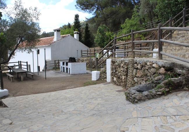 Área recreativa El Alcázar, en Alcaucín.