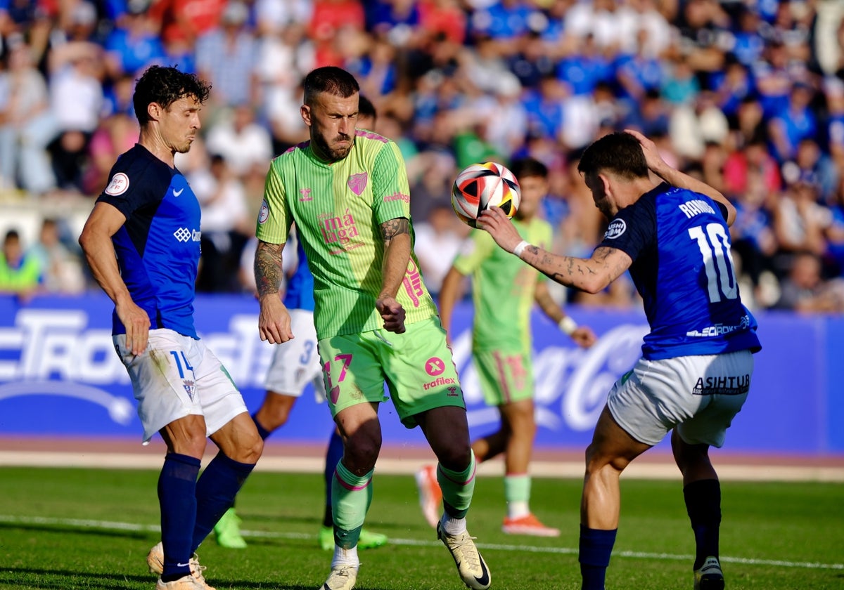 Dioni, el domingo en el partido en San Fernando.