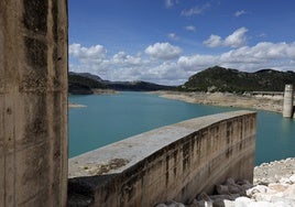 Embalse de Guadalteba, el de mayor volumen del ámbito Guadalhorce-Limonero.