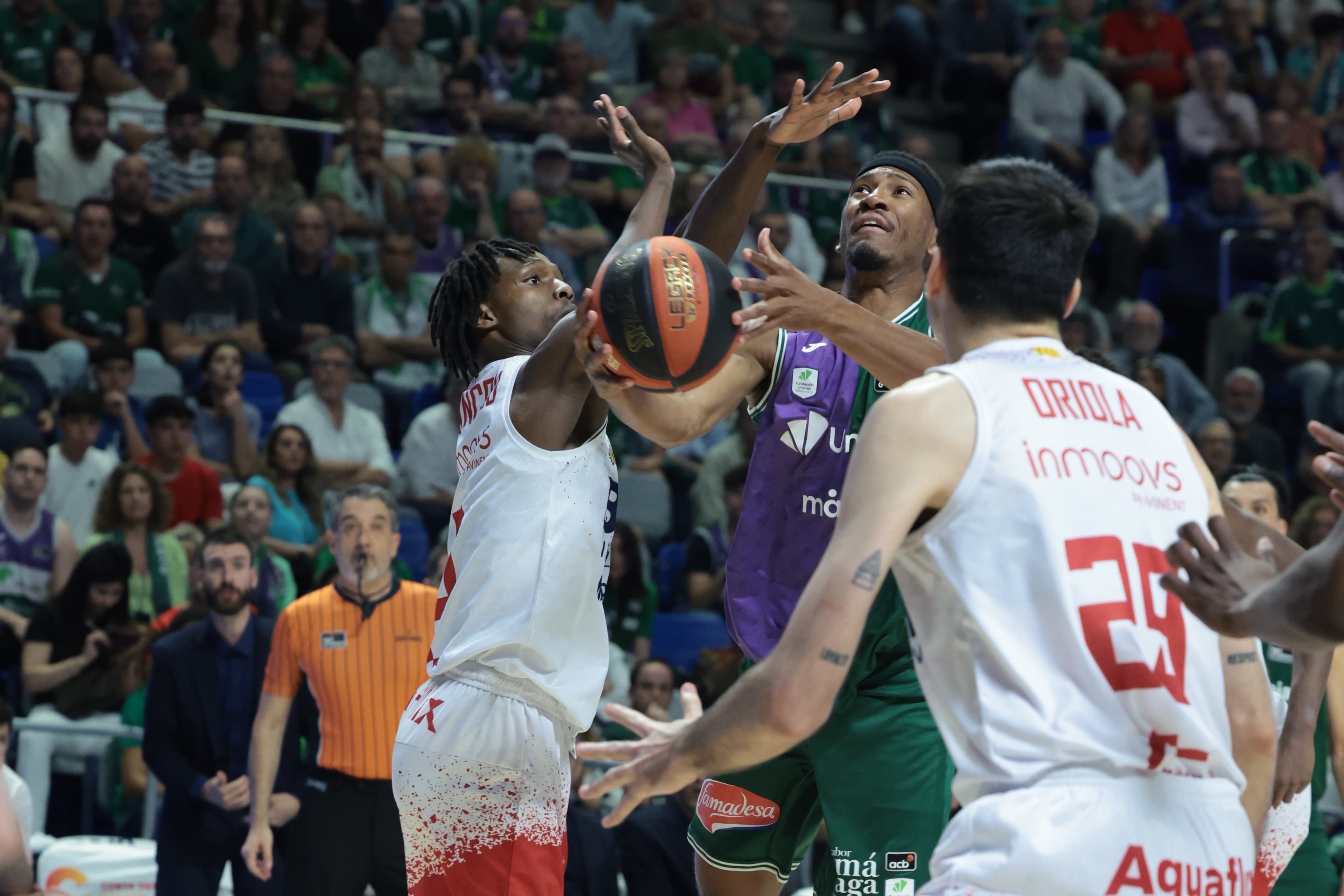 El Unicaja-Baxi Manresa del primer partido de cuartos de final, en imágenes