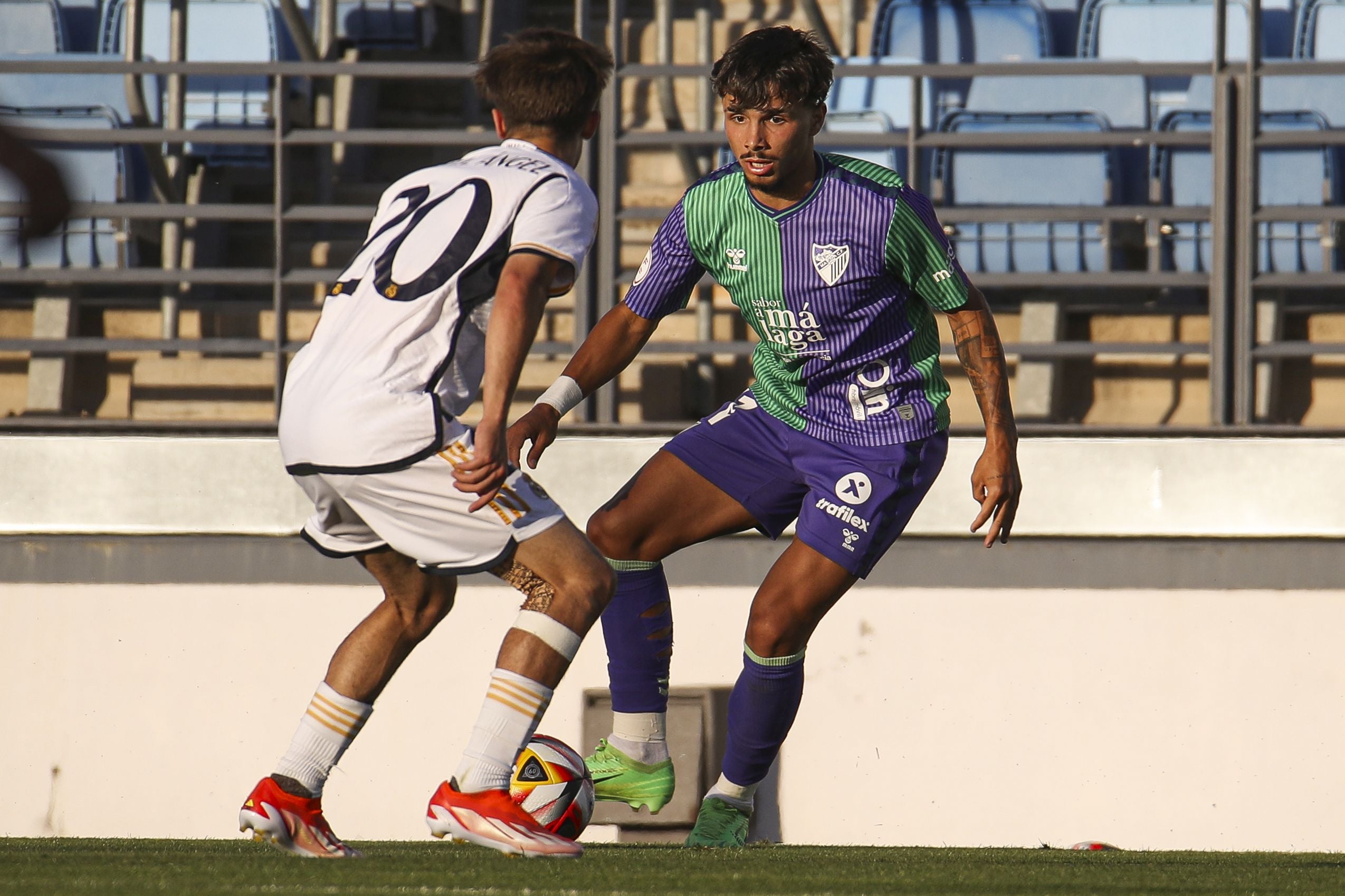 El Real Madrid Castilla-Málaga, en imágenes