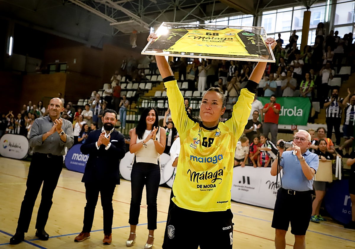 Imagen principal - El Costa del Sol remonta y despide la temporada con el tercer puesto en la Liga