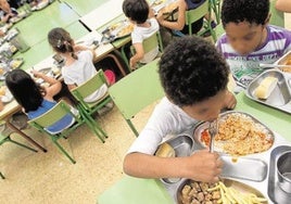 La tasa de riesgo de pobreza infantil en Andalucía crece casi cuatro puntos hasta rozar el 47% en 2023