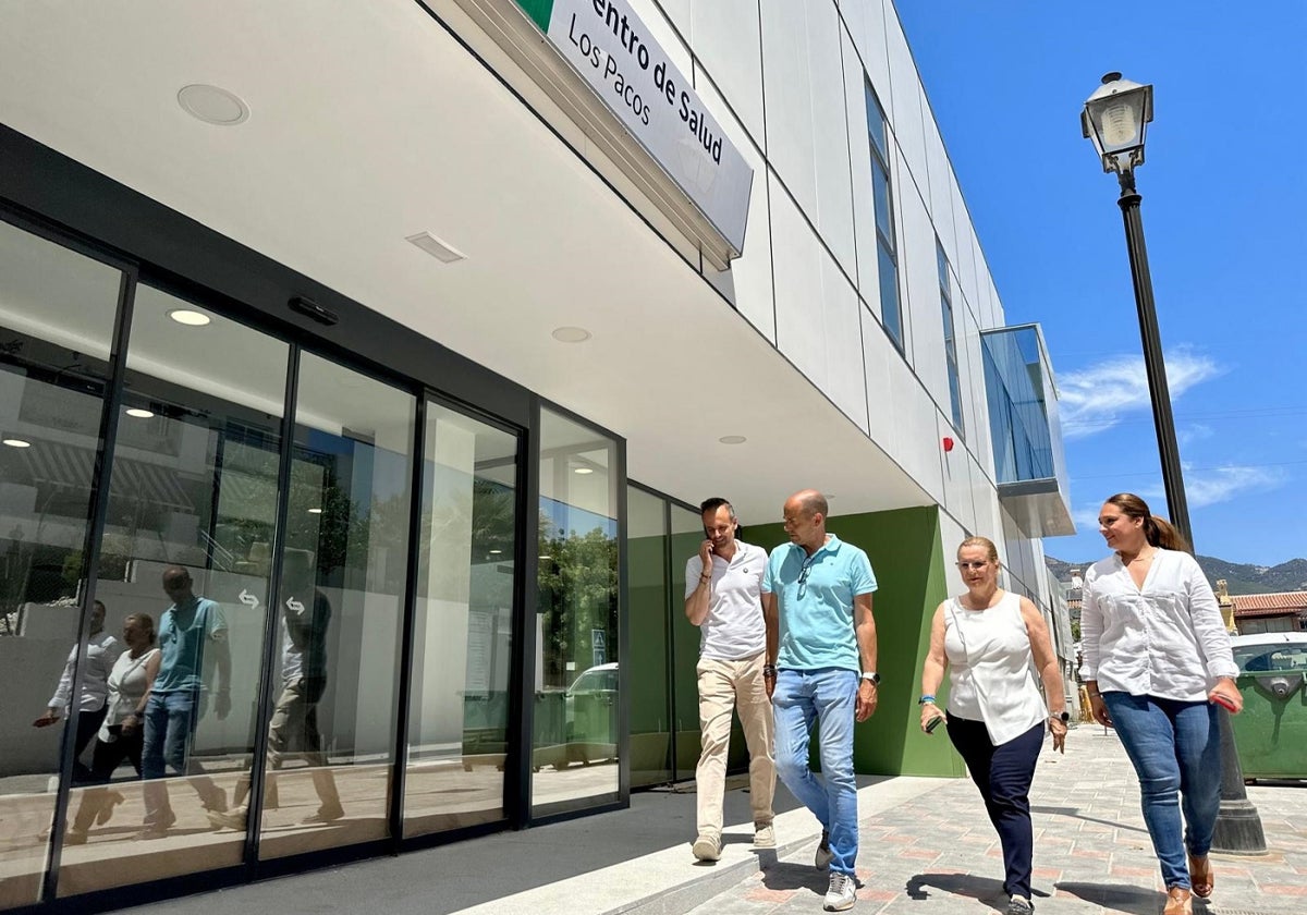 Visita a las obras en el entorno del centro de salud.