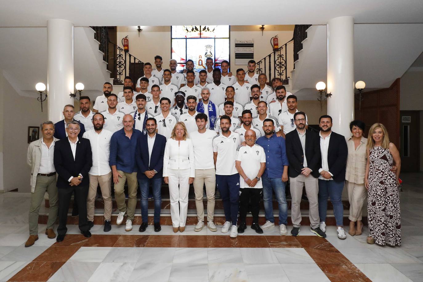 El Marbella celebra a lo grande el ascenso de categoría