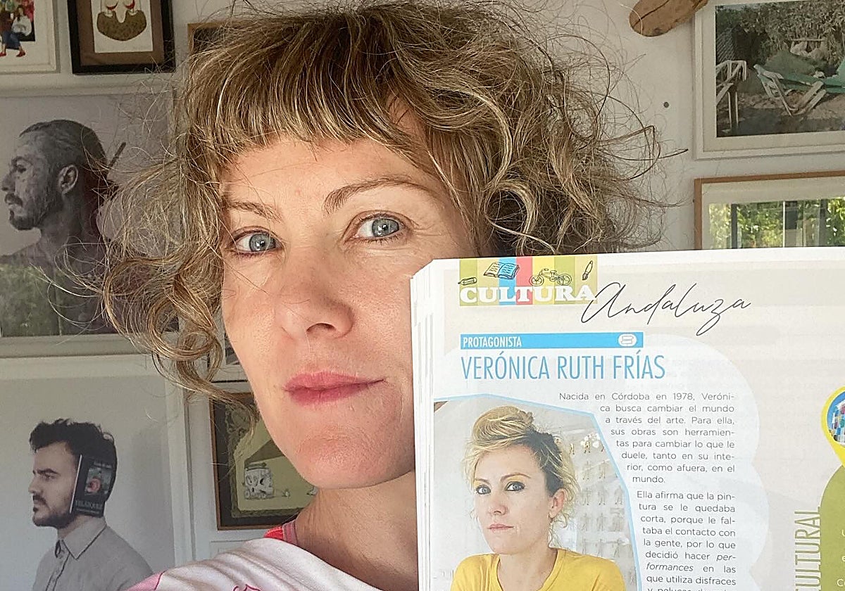 A Verónica Ruth Frías ya la estudian en el cole: «Me he subido tanto en los libros que me he metido en uno»