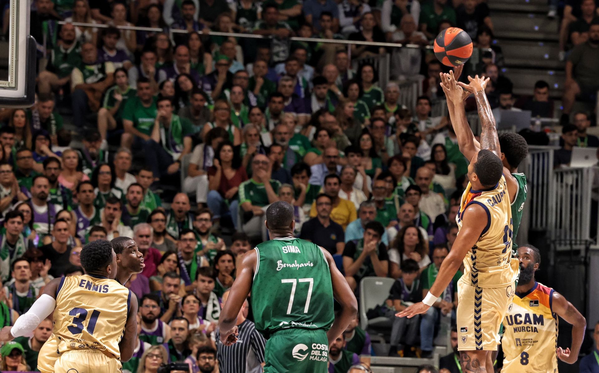 El Unicaja-UCAM Murcia, quinto partido de semifinales, en imágenes