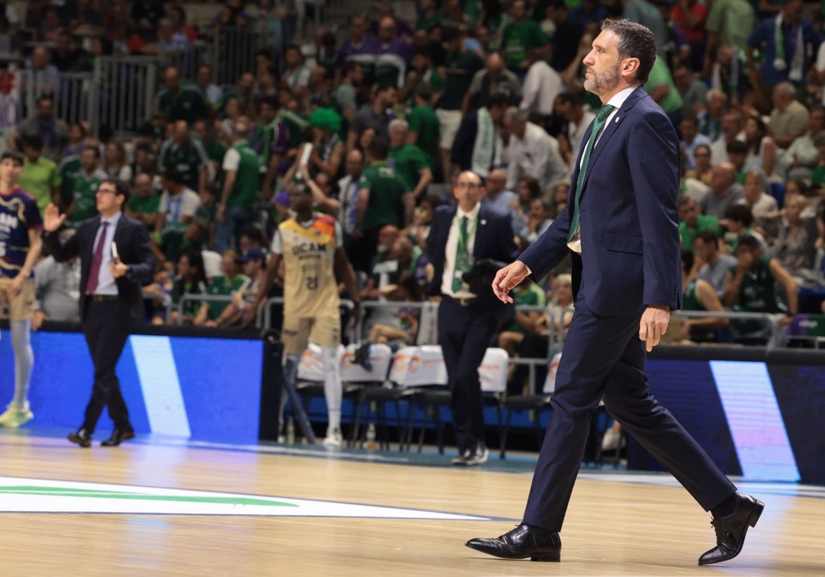 Ibon Navarro, tras el bocinazo final.