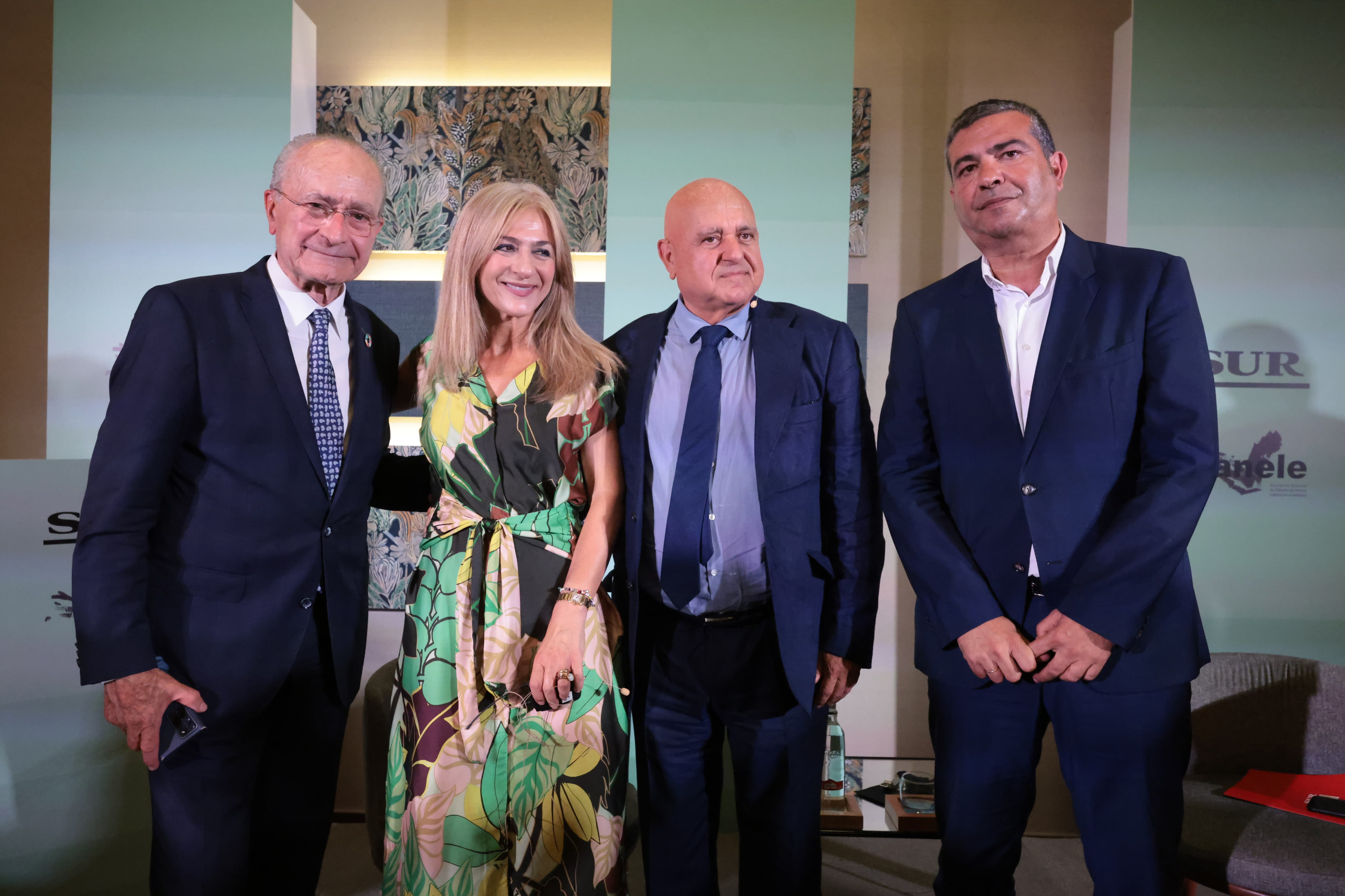 El encuentro-coloquio con la consejera Patricia del Pozo, en imágenes