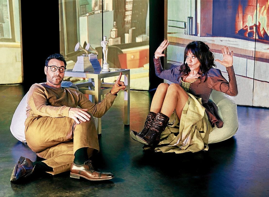 Miquel Fernández y María Adamuz, dos grandísimos actores, en la función del estreno de 'Tocandonuestra canción', dirigida por Antonio Banderas, en el Teatro del Soho Caixabank