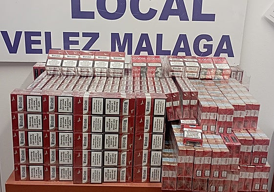 Imagen de las cajetillas de tabaco intervenidas por la Policía Local de Vélez-Málaga.
