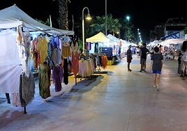 El mercadillo nocturno de Rincón de la Victoria.