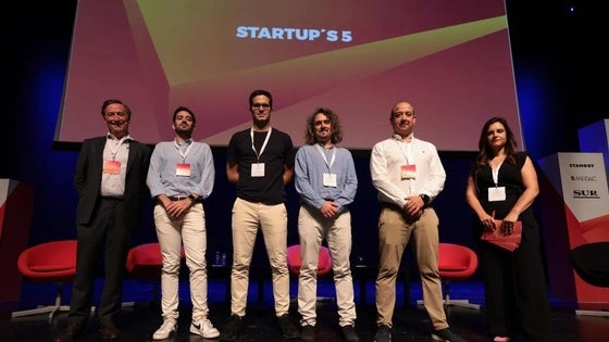 Los CEO de las cinco startups presentadas, junto a Nuria Triguero.