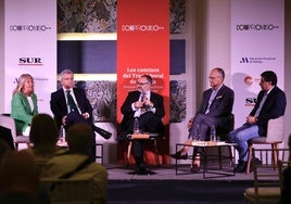 Muñoz, García Urbano, Lillo, Luque y Moya durante la mesa que ha cerrado el Foro SUR.