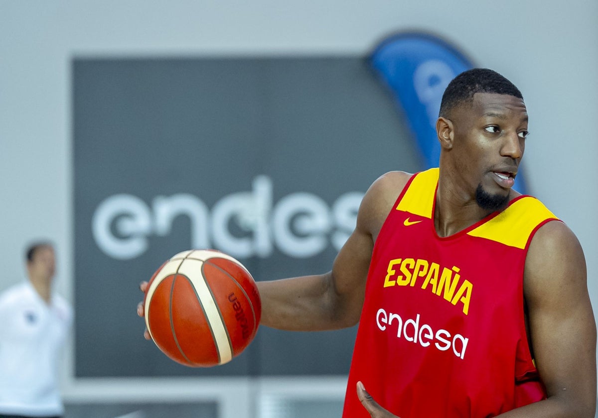 Yankuba Sima, en un entrenamiento reciente con la selección.