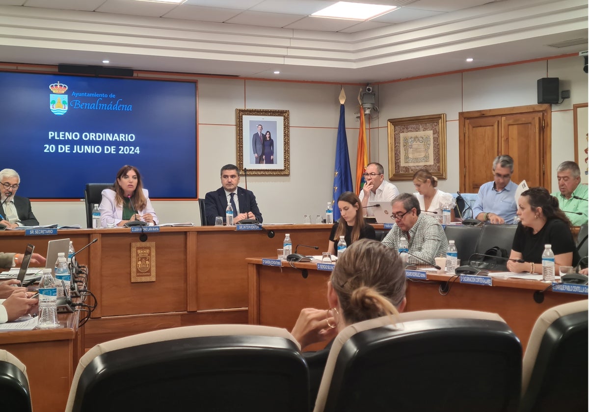 Pleno celebrado este jueves en el Ayuntamiento de Benalmádena.