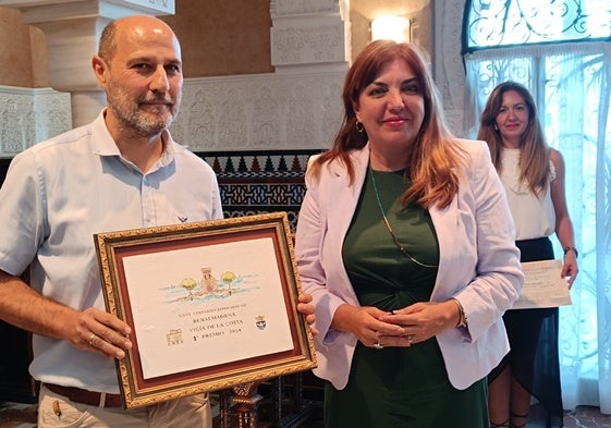 Entrega del primer premio del certamen.