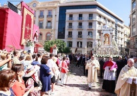 La procesión del Corpus de este año en Málaga ha vuelto a ser en horario de tarde/noche.