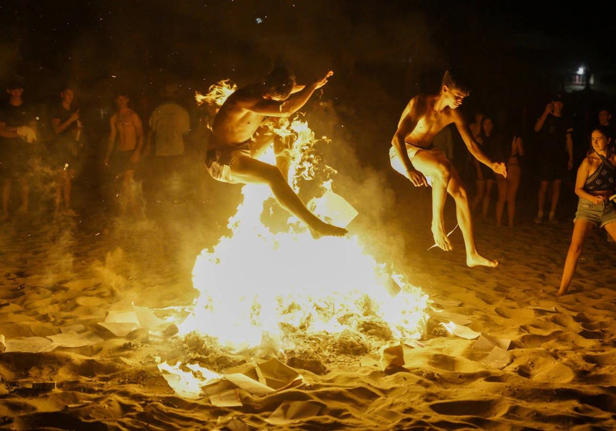 Celebraciones de la noche de San Juan en Málaga